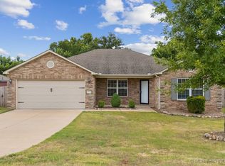 2601 W Glendale St, Broken Arrow, OK 74011