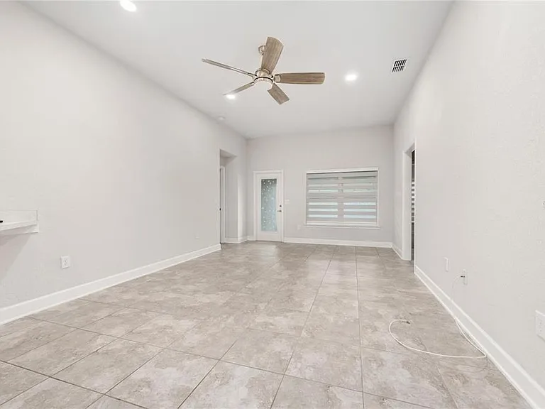 260 Citrus Pointe Dr — Photo 21