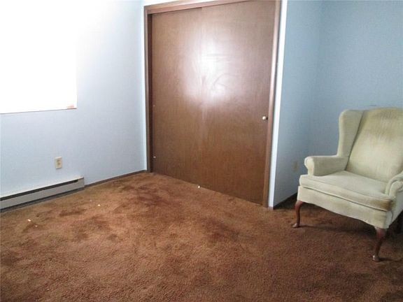 2nd image of 1588 Main St APT 11