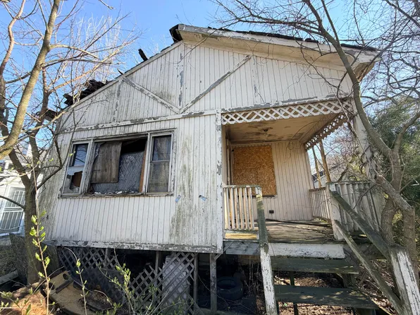 4907 W 11th Ave, Gary, IN 46406