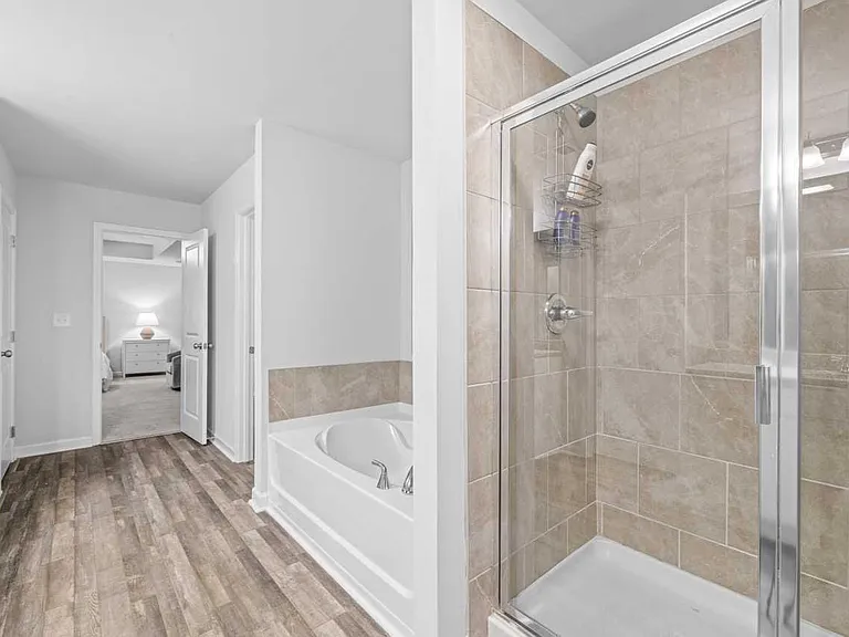 211 Clark Lake Ln — Photo 31