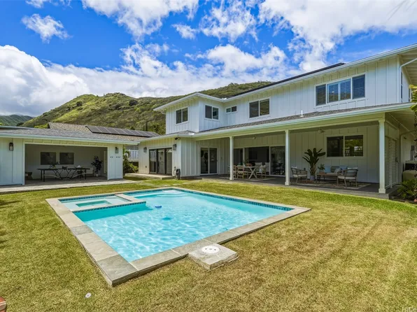 5872 Haleola St, Honolulu, HI 96821