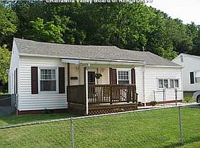 1st image of 1012 Village Dr
