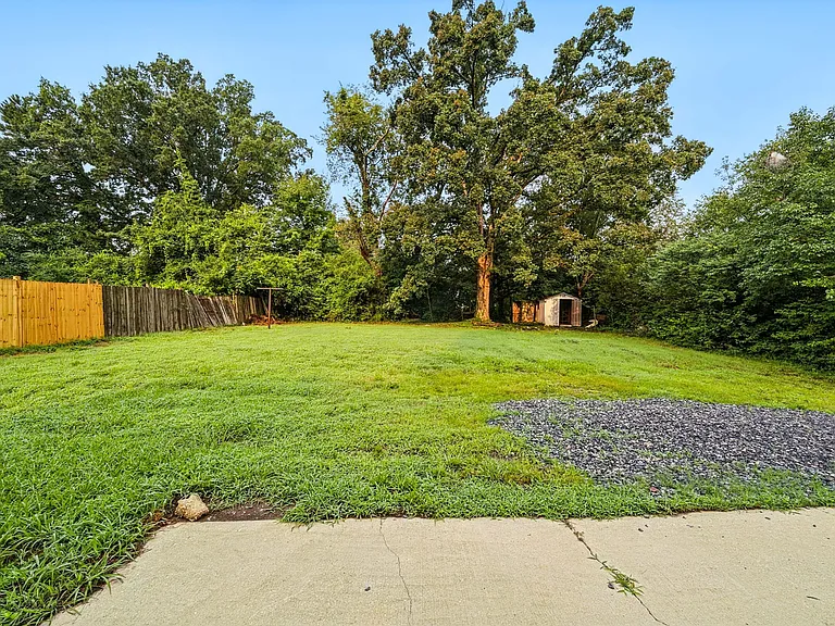 300 Marlin Dr — Photo 12