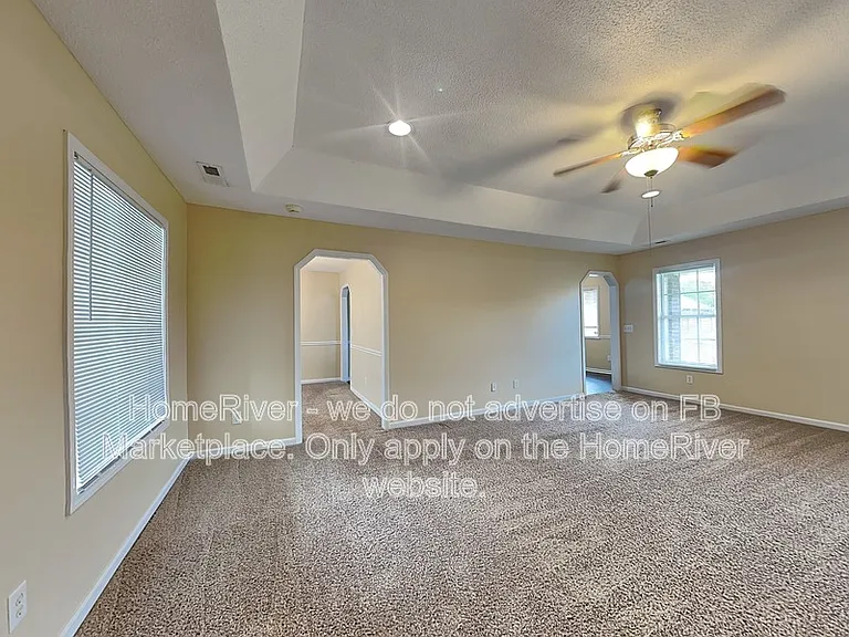 675 Talisman Dr — Photo 3