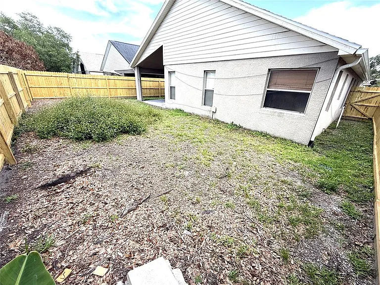 9812 Doriath Cir — Photo 20