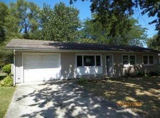 107 Clover Ln, Hartford City, IN 47348