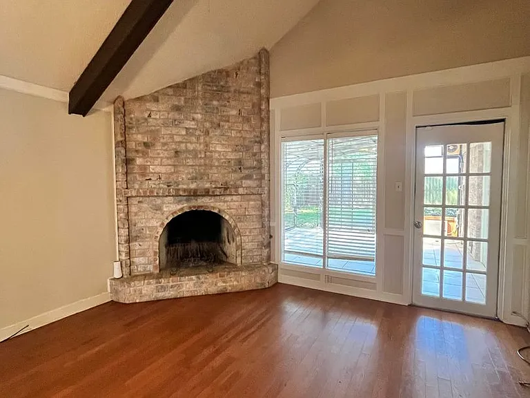 5117 Royalton Dr — Photo 17