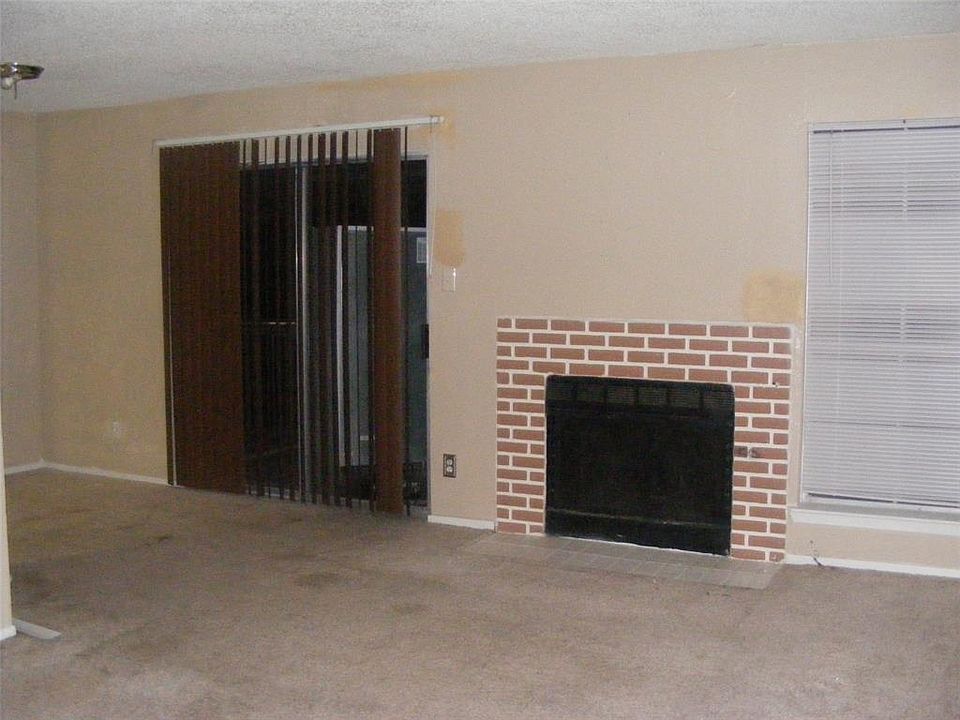 1st image of 12615 Brookglade Cir Unit 106