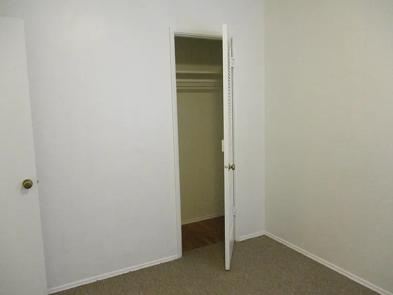 443 Flower St #A — Photo 10