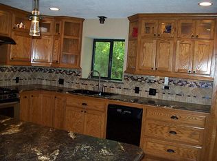 27 Corkwood Rd, Trinity, TX 75862