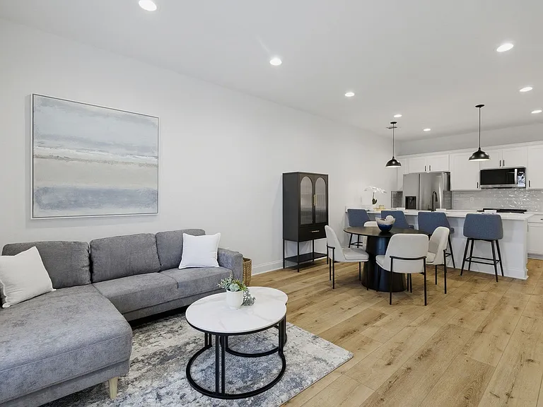 Camellia Grove Townhomes — Photo 19