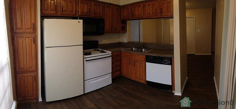 2nd image of 6125 Oakway Ln APT 610