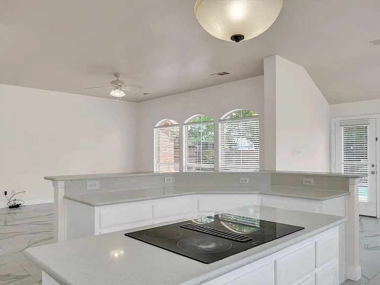 422 Willet Dr — Photo 9