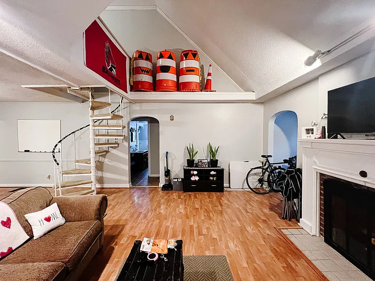 1709 N Ball Ave — Photo 5