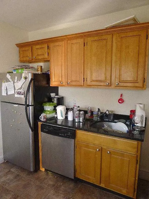 4 bed, $3,800 — Photo 2