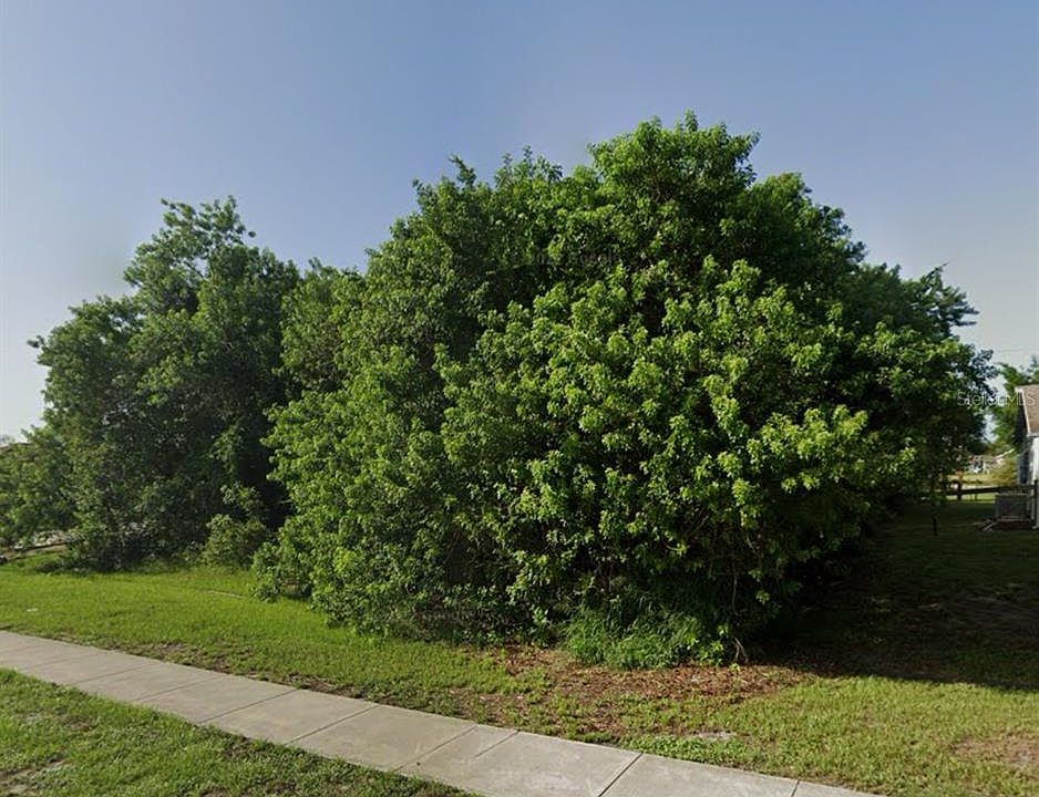1st image of 225 SW TULIP BOULEVARD LOT 27