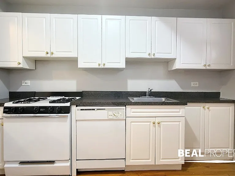 2948 N Seminary Ave #GDN — Photo 9
