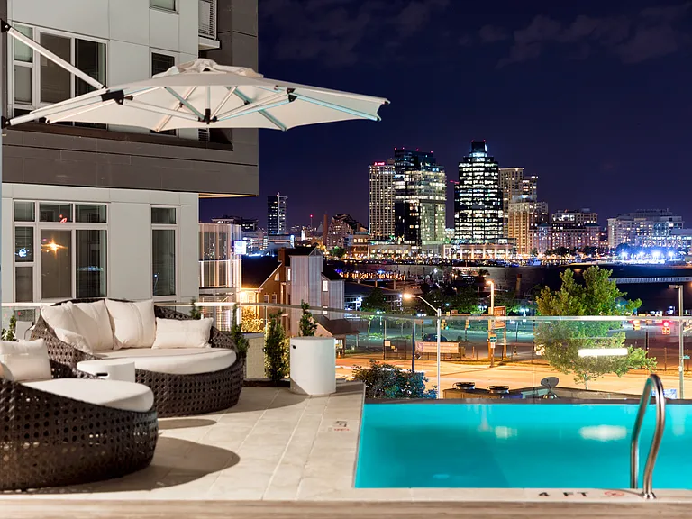 Anthem House — Photo 7