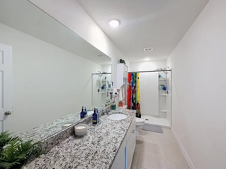 339 Towns Cir — Photo 15
