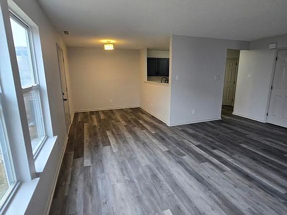 4th image of 5209 Tufton Dr