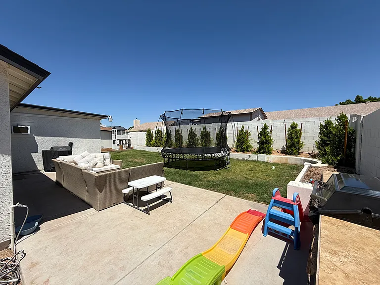 8058 E Evergreen St — Photo 5