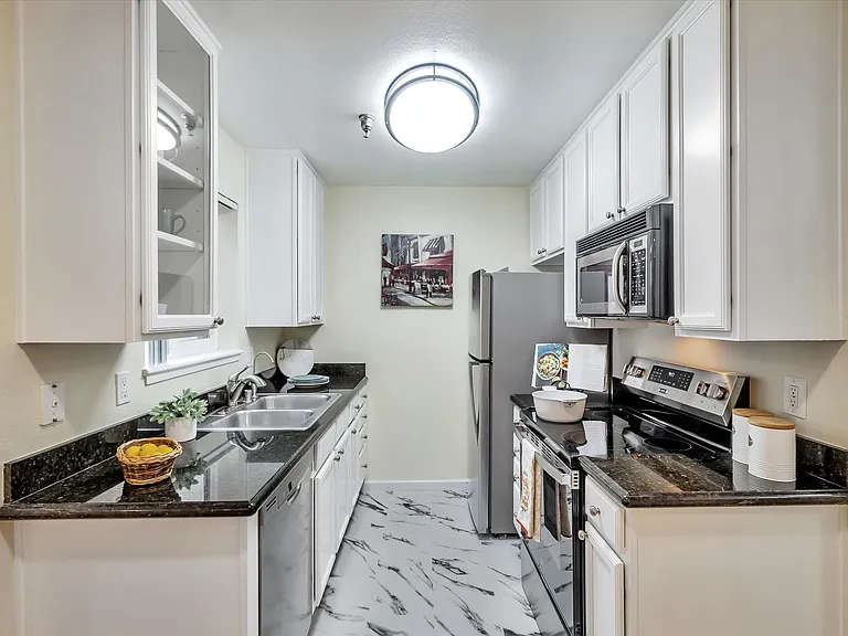 880 E Fremont Ave #722 — Photo 5