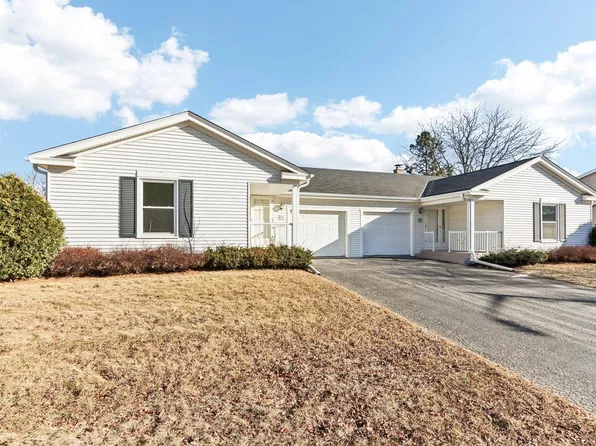 W52N212 Pierce AVENUE #W52N214, Cedarburg, WI 53012