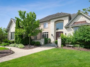 8690 Crown Ct, Burr Ridge, IL 60527