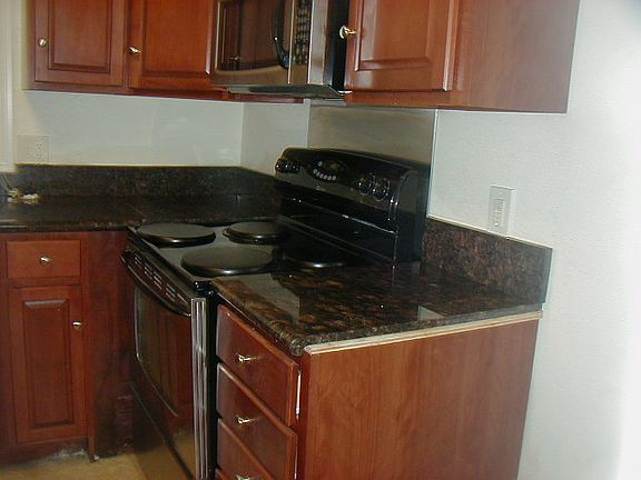 5th image of 12840 SE 40th Ct APT B1
