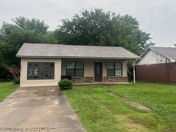 1008 Flat Rock Dr, Van Buren, AR 72956