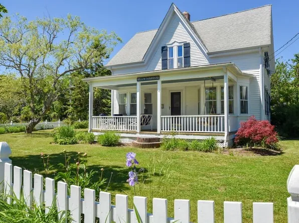 712 Willow Street, South Yarmouth, MA 02664