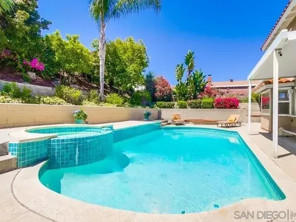 5954 Broadmoor Dr, La Mesa, CA 91942