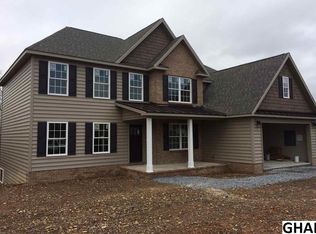 4 Melody Ln, Carlisle, PA 17013