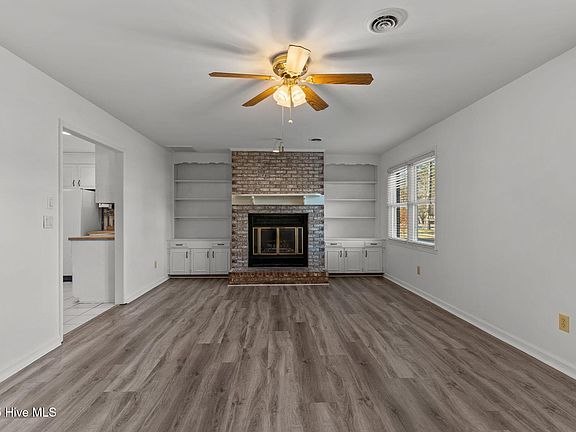 3rd image of 566 Palmer Drive