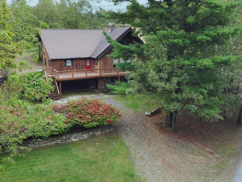1st image of 240 Foresman Ln