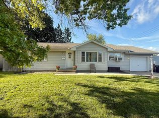 514 Cahill St, Arthur, IL 61911