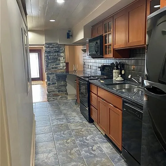 58 E Genesee St — Photo 7