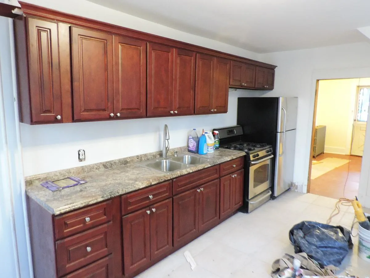 4 bed, 2200 sqft, $3,800 — Photo 3