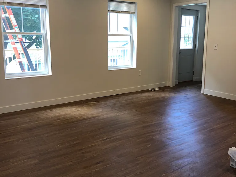 307 E Jefferson St #LOWER — Photo 11