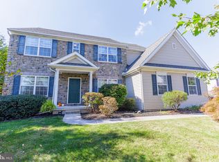 1675 Hampden Dr, York, PA 17408