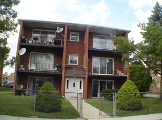 8020 W 84th St APT 1E, Justice, IL 60458