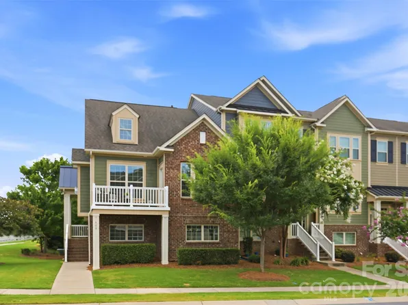 509 Dulaney Dr, Tega Cay, SC 29708