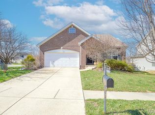 2250 Amberleigh Dr, Maryville, IL 62062