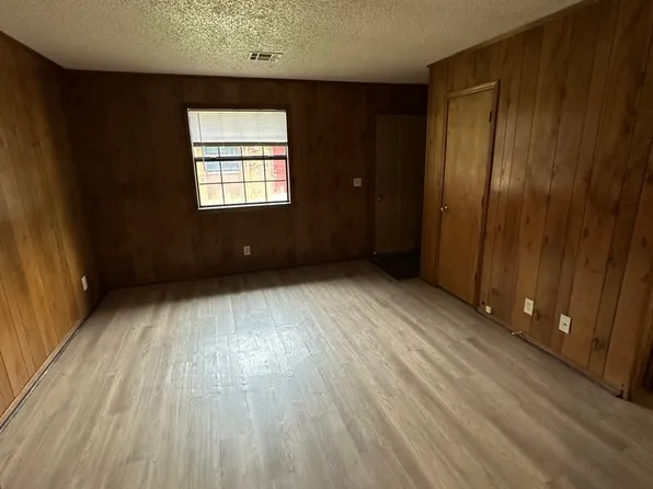 Bartlesville 13th Street, 621 E 13th St #H, Bartlesville, OK 74003