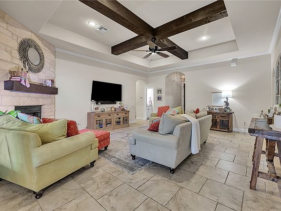 5th image of 8312 Raintree Dr