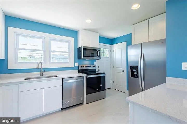 105 Meadow Rd — Photo 12