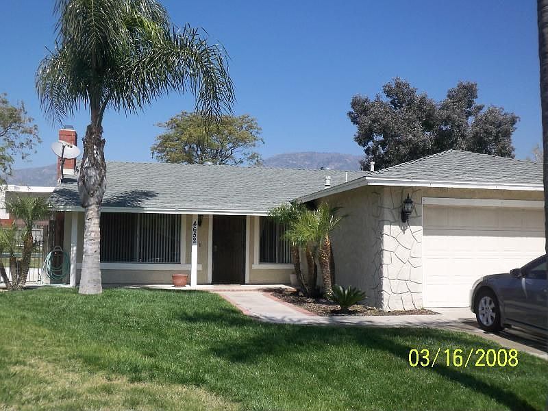 1st image of 4652 Lakewood Ct
