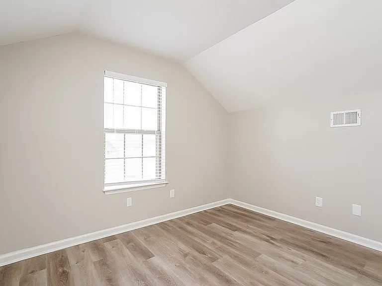 206 Babe Ruth Cv — Photo 13