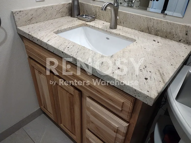 2124 N Lazona Dr — Photo 17